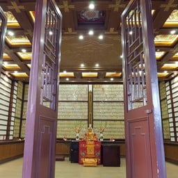 Temple Of The Six Banyan Tree