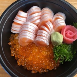 ข้าวหน้าท้องปลาแซลมอน