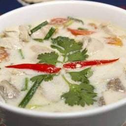 แกงข่าไก่