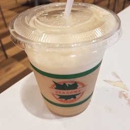 Season Bakery Yangon