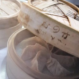 เกี๊ยวซ่านึ่ง