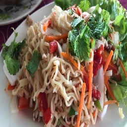 ส้มตำบ้านงิ้ว (แอบแซ่บ)