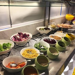 Royale Restaurant