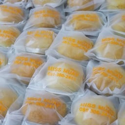 ขนมปังสังขยา ไส้ชาไทย