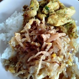 ข้าวแกงเจ๊ กอบ อุทัยธานี