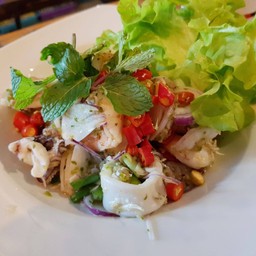 แซ่บเจริญ