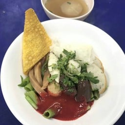 ก๋วยเตี๋ยวโฟยำแห้ง