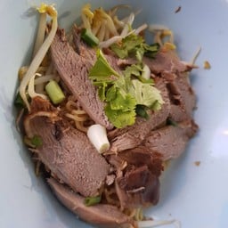 ก๋วยเตี๋ยวเป็ดกิ่งเพชร