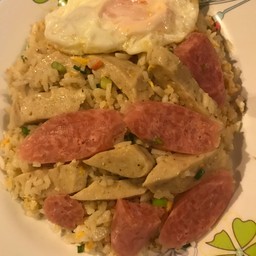 ข้าวผัดแหนมหมูยอ