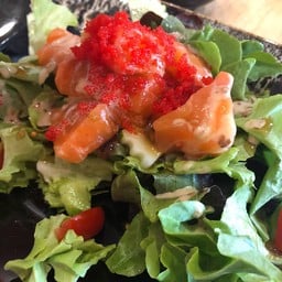 สลัดแซลมอน