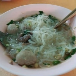 ก๋วยจั๊บ จันทร์ดี