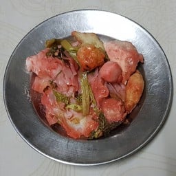 ก๋วยเตี๋ยวแคะสุชาดา(จู) ตลาดวรจักร