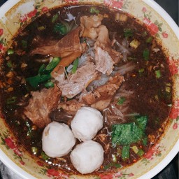 เส้นเล็กน้ำตก 