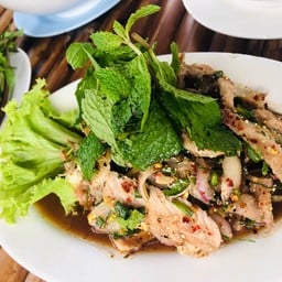 ครัวริมโมงค์
