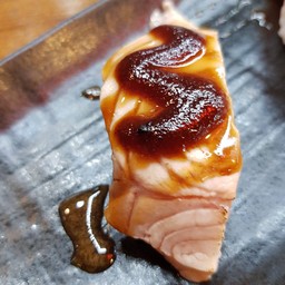 แซลมอนมิโซ๊ะ