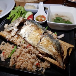 อร่อยมากก เยอะมากกินไม่หมด