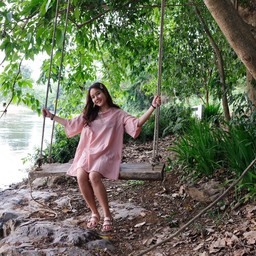 ชิงช้าริมคลอง