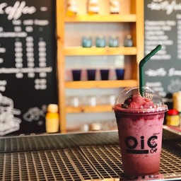 Mix Berry Greek Yogert Keto