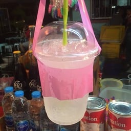 พลอยใส ผลไม้ปั่น