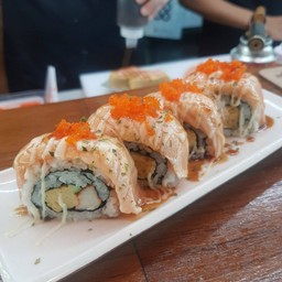 แซลมอนโรล