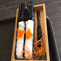 ลูกชิ้นปลาหมึก