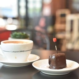 60 Plus Bakery & Cafe