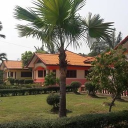 บรรยากาศร่มรื่น ราคาหลักร้อย