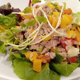 สลัดทูน่า