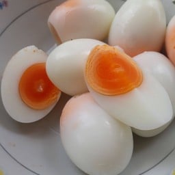 ไข่ต้ม ฟองละ 15 บาท