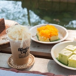 กลิ่นฟางคาเฟ่ คานบุญ