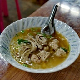สุนีย์ข้าวต้มทรงเครื่อง ประตูชัย