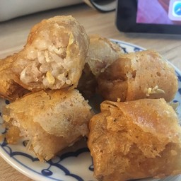 เปาะเปี๊ยะทอด หมูยอป้ายุง