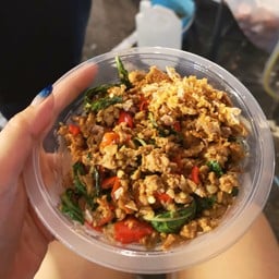 กะเพรานายนอ 25 (สองพี่น้อง) ตลาดวงศกร