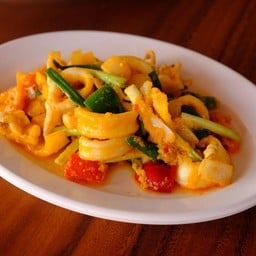 หมึกผัดไข่เค็ม
