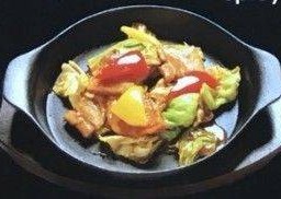 หมูสไลด์ผัดพริก