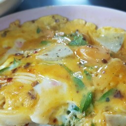 ข้าวไข่ข้นพริกเผาโหระพา