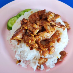 ข้าวหมูกระเทียม