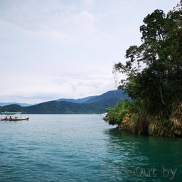 จอดเทียบท่าวัดพระถังซัมจั๋ง