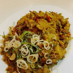 คั่วกลิ้งเห็ดแครง