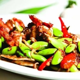 หน่อเหลียงผัดเผ็ดหมู / กุ้ง