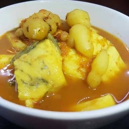 แกงเหลืองปลายอดมะพร้าว