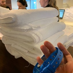 สายรัดข้อมือ/ผ้าขนหนู