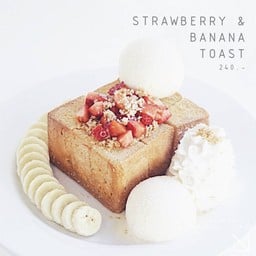 Strawberry and Banana Toast