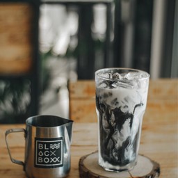 Blackboxx cafe’ & bistro