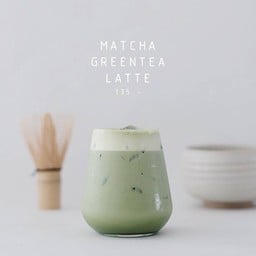Iced Matcha GreenTea Latte