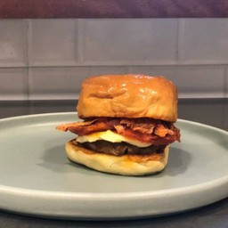 Promo! Samingha Burger Pork w/ Truffle fries