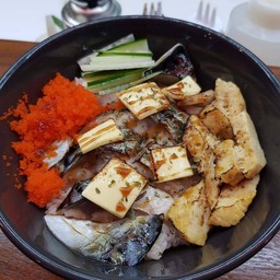 ข้าวหน้าปลาซาบะ+ชีส