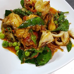 รวมมิตรทะเลผัดฉ่า