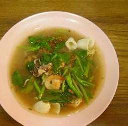 เส้นใหญ่ราดหน้าทะเล Lad nah seafood