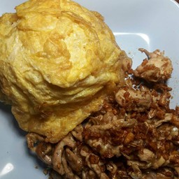หมูกระเทียม ไข่เจียว Rice+pork garlic+omelet
